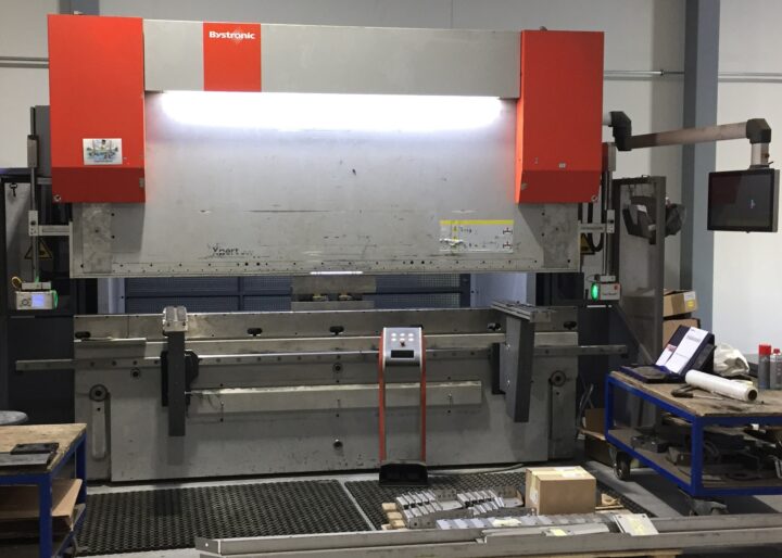 Särmäyspuristin Bystronic Xpert 200/3000